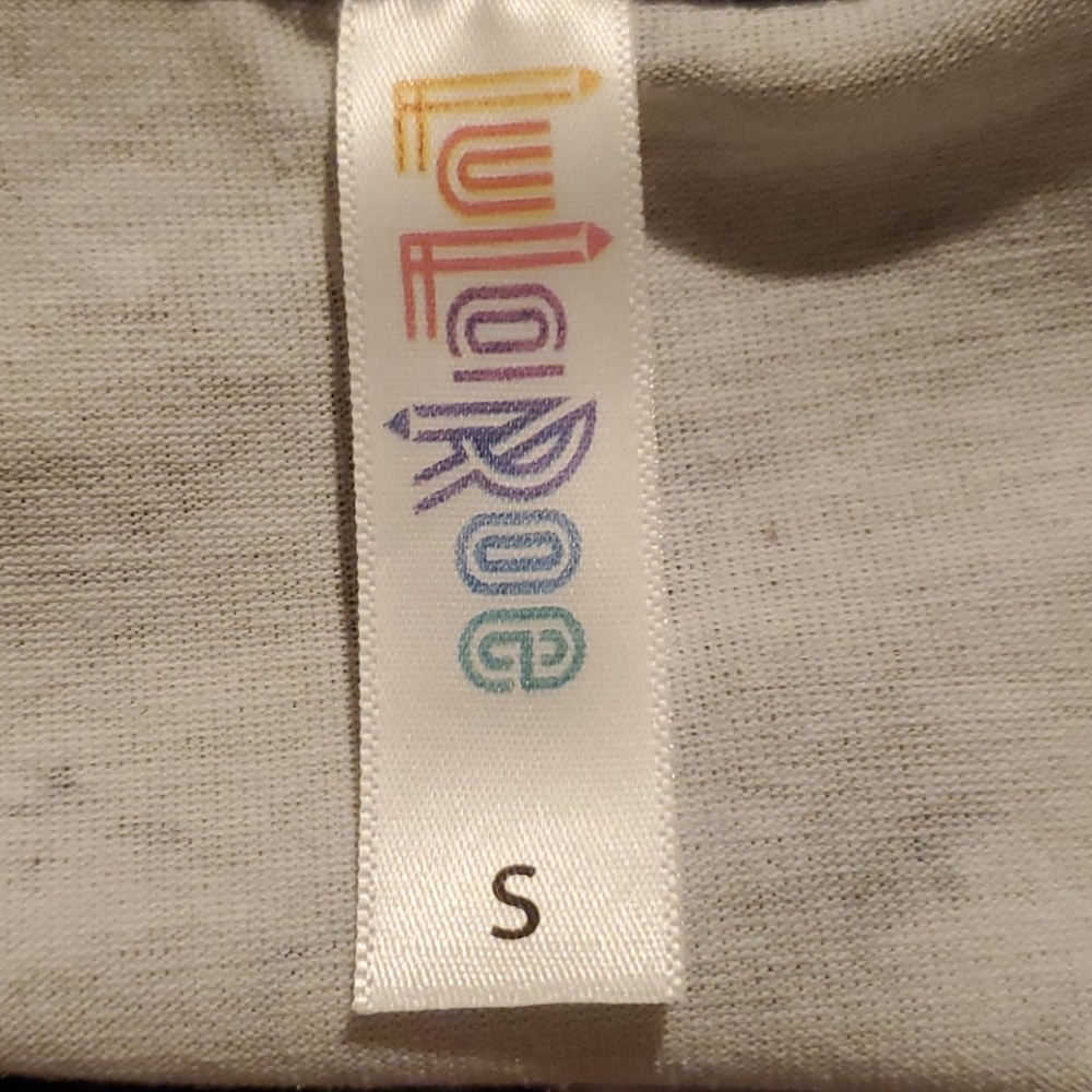 💞LuLaRoe classic top - Picture 4 of 5